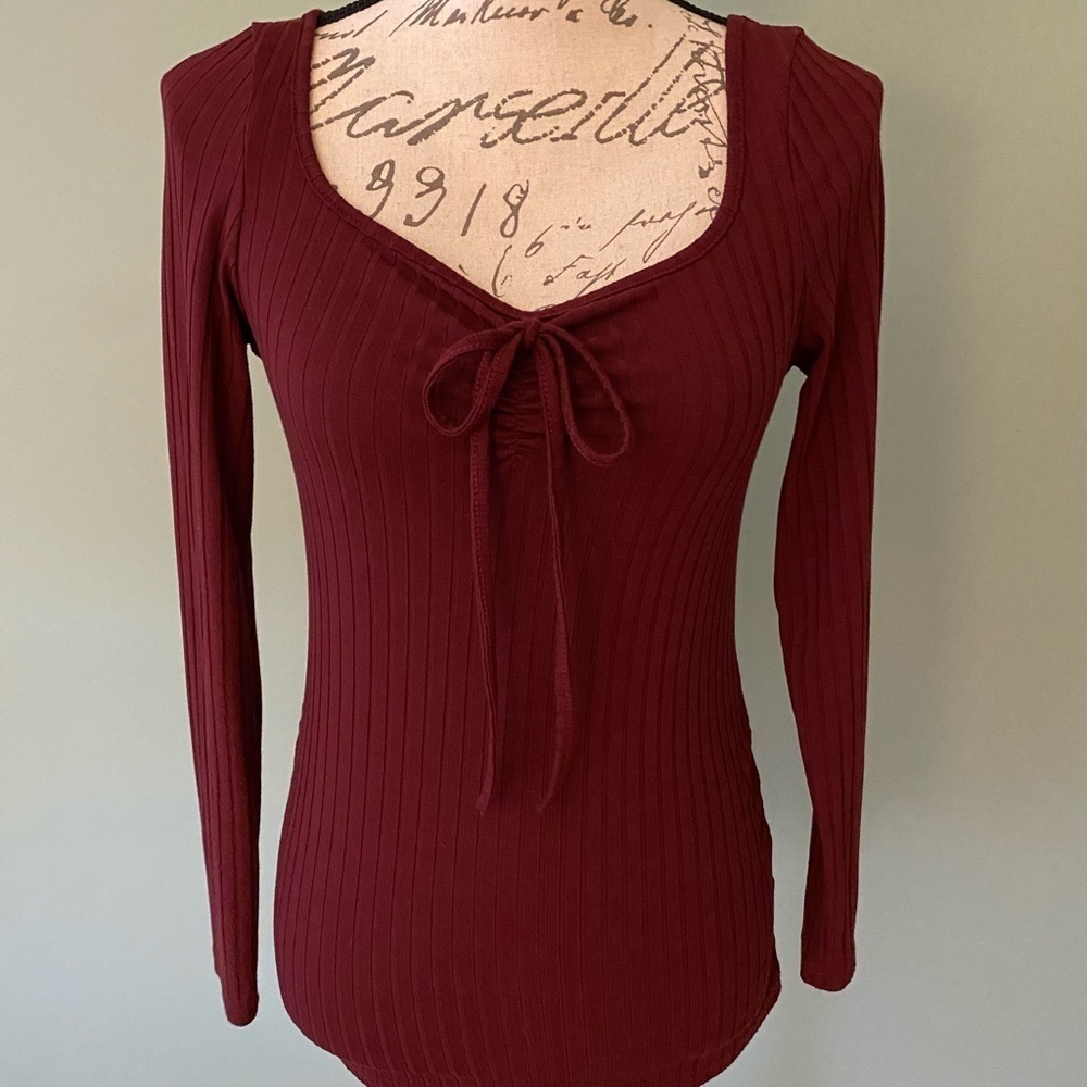 Women's Burgundy Ribbed Long Sleeve Top